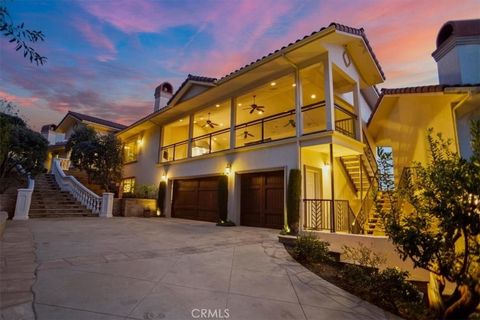 12 Skyline Drive Burbank CA 91501