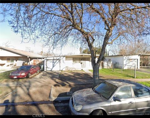 Photo of 126 W. Strother Ave Ave, Fresno, CA 93706 (MLS # SR25275062)