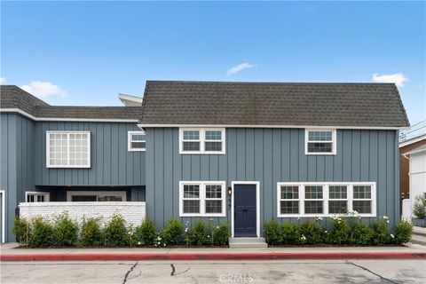 227 Coral Avenue Newport Beach CA 92662