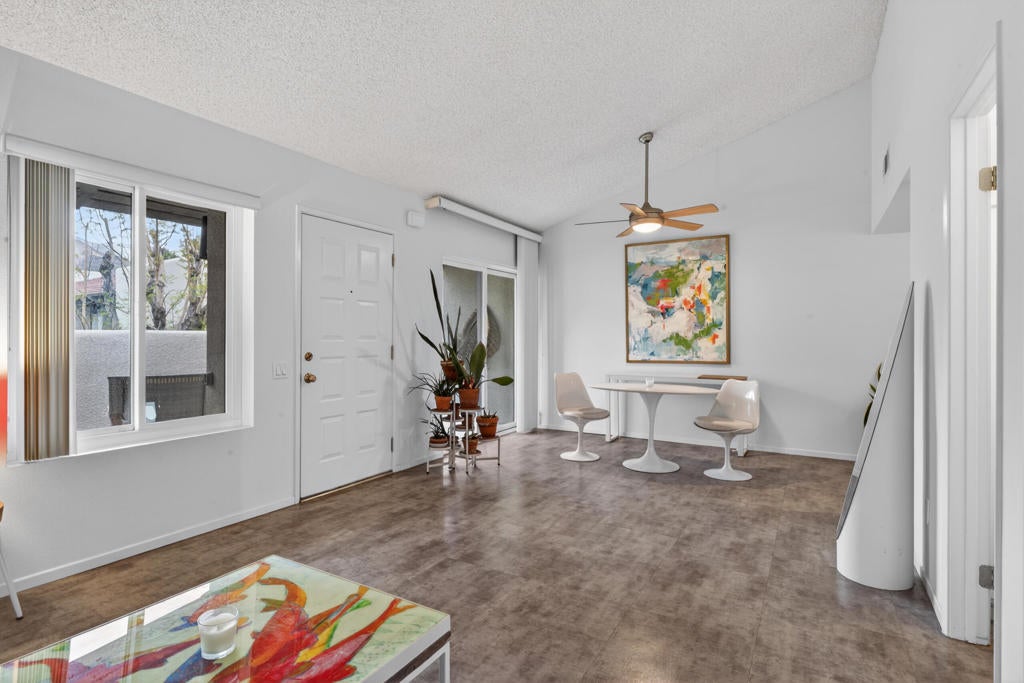 1150 E Amado Road 8c2