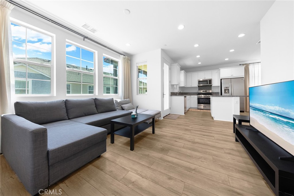 15972 Bravery Avenue