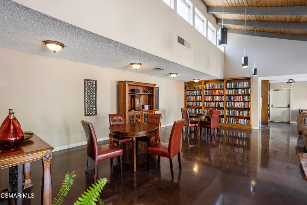 Oaknoll Villas-314 - 1002792 - Residential