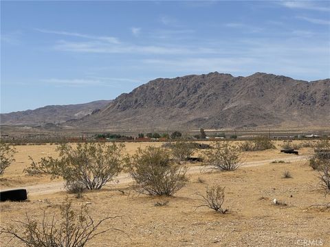 Photo of 0 Medlar, Lucerne Valley, CA 92356 (MLS # HD26085266)