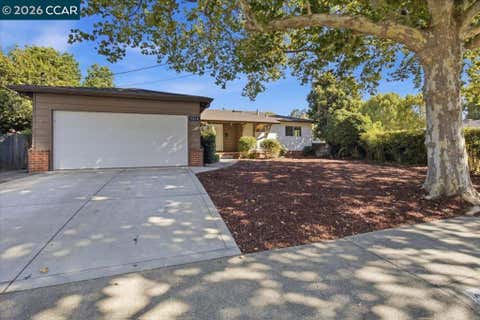 Photo of 3818 Beechwood Dr DR, Concord, CA 94519 (MLS # 41143564)