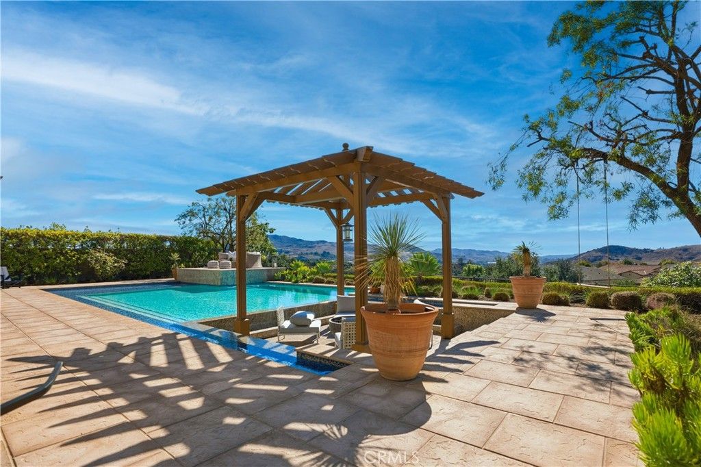 Photo of 8 Cadencia Street, Rancho Mission Viejo, CA 92694 (MLS # OC25243116)
