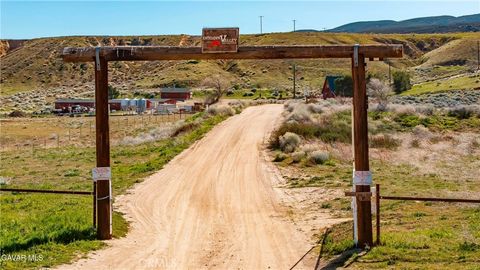 45408 160th W Lancaster CA 93536