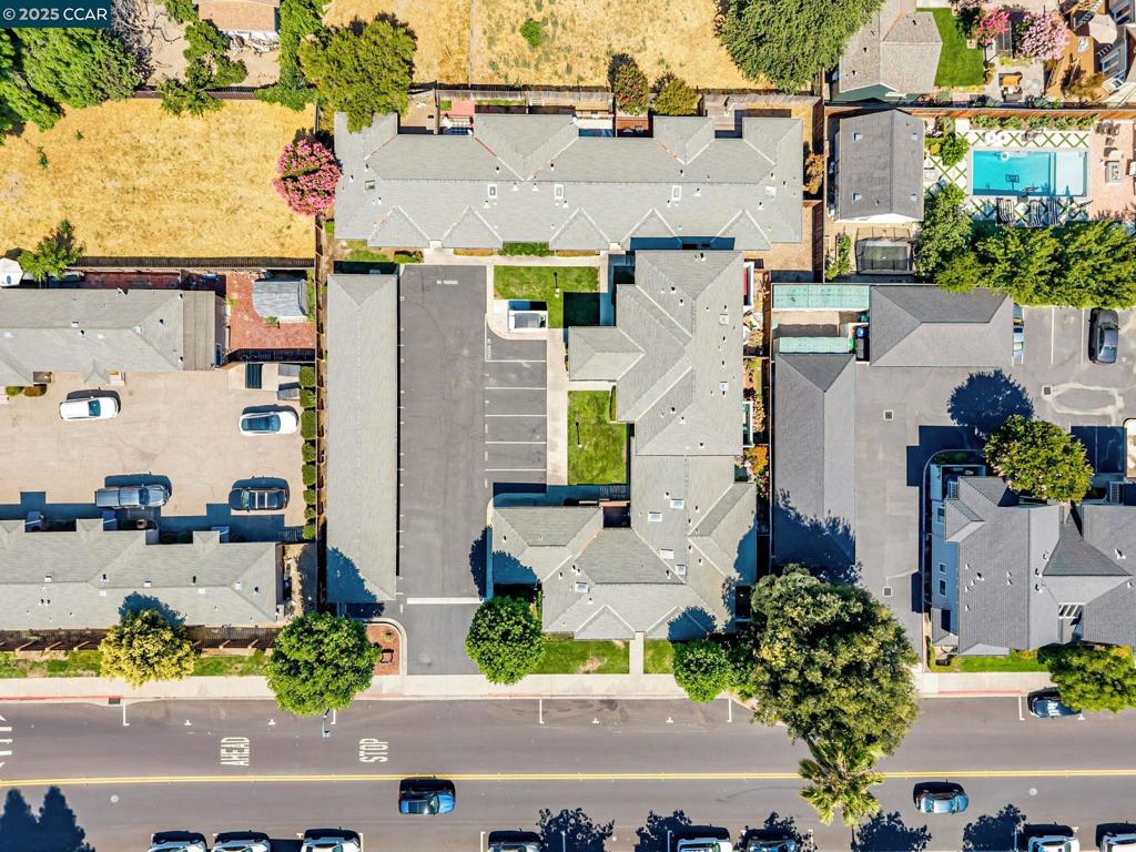 DOWNTOWN - Residential