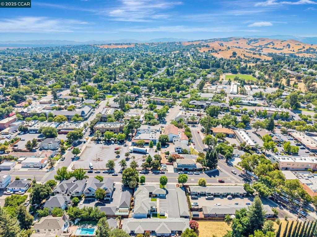 DOWNTOWN - Residential