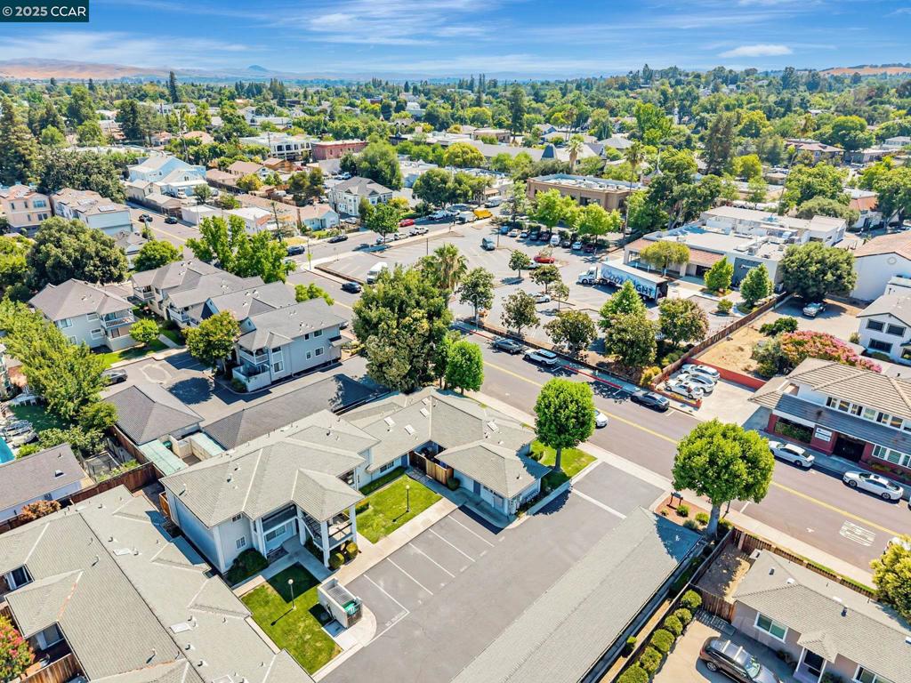 DOWNTOWN - Residential