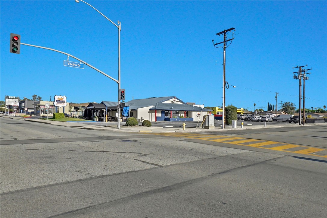 640 W Route 66