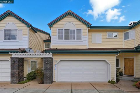 Photo of 1295 Shell Cir Cir, Clayton, CA 94517 (MLS # 41114824)