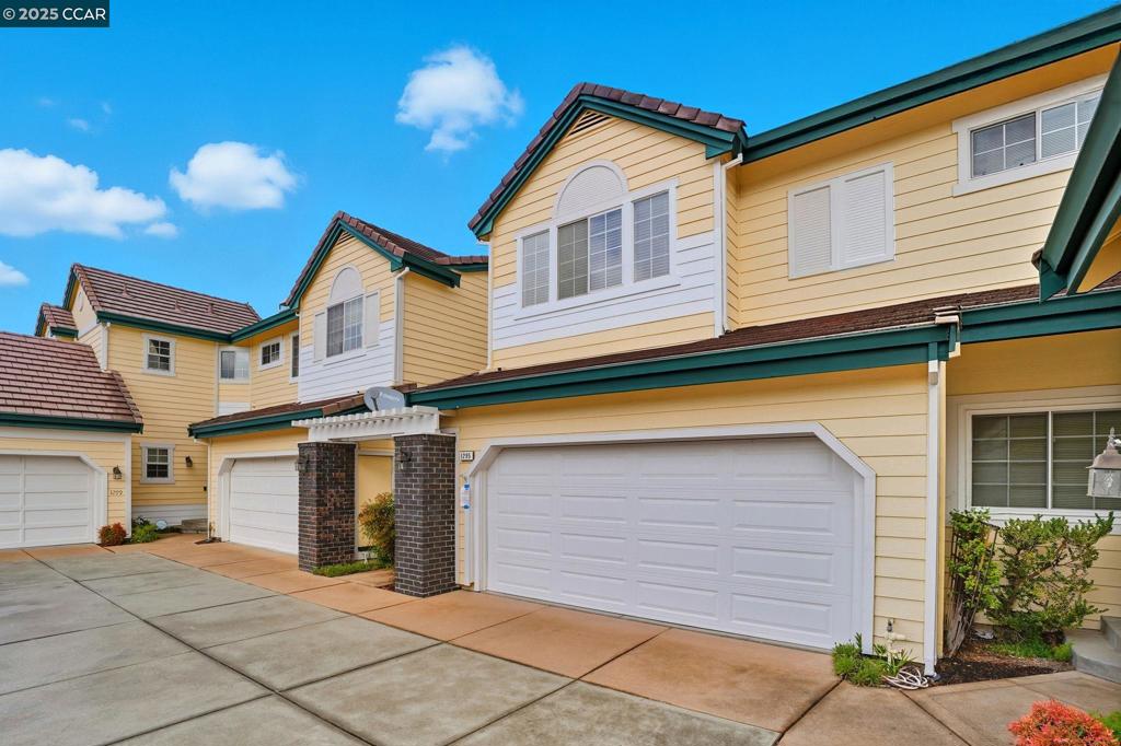 CHAPARRAL SPRNGS - Residential