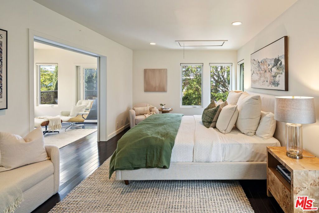 Photo of 34 Anchorage Street, Venice, CA 90292 (MLS # 25573995)