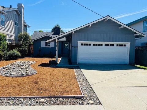 Photo of 928 Windham Street, Santa Cruz, CA 95062 (MLS # ML82048332)