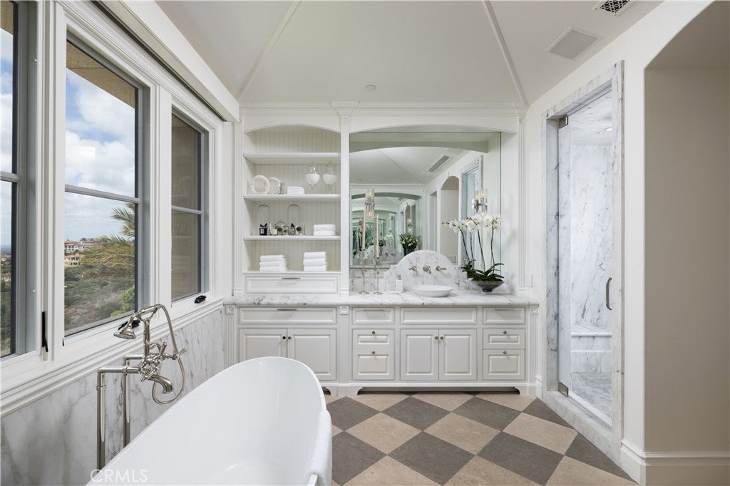 9 Pelican Crest, Newport Coast CA 92657 - Photo 33