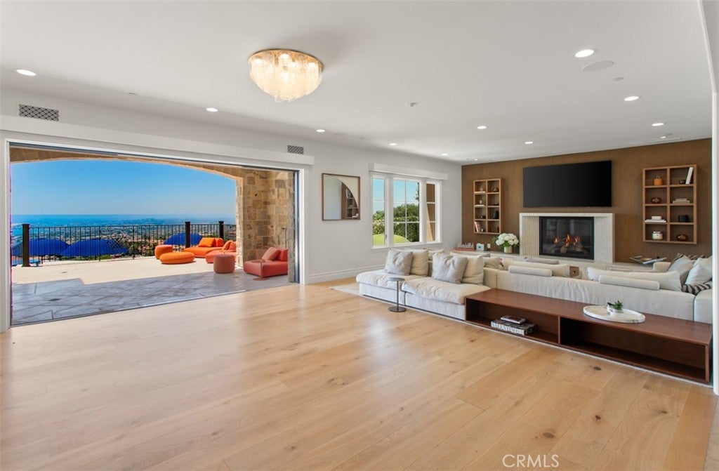 9 Pelican Crest, Newport Coast CA 92657 - Photo 13