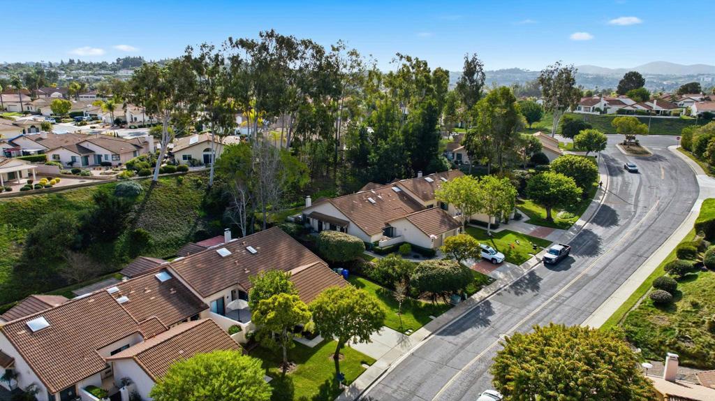 17859 Avenida Alozdra