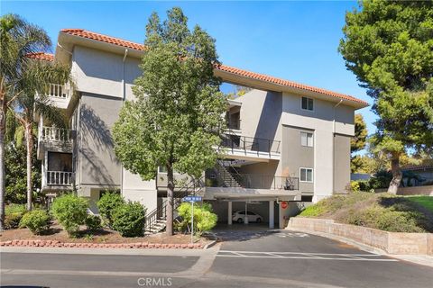2402 Via Mariposa W 3A Laguna Woods CA 92637