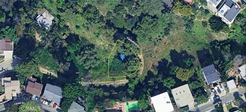 Photo of 2431 Yorkshire Drive, Glassell Park, CA 90065 (MLS # AR25270504)