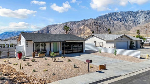 Photo of 485 W Tramview Rd, Palm Springs, CA 92262 (MLS # SB26078706)
