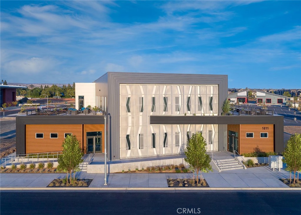 The Foundation Building, a distinctive commercial property located in the heart of Meriam Park in Chico, CA, directly across from Indigo Park (pickleball courts, dog park, and walking path). This prime location situated on Concord Avenue, the Foundation Building enjoys high visibility, making it an ideal location for office and service-oriented businesses. This office is surrounded by a mix of residential, commercial, and recreational spaces, fostering a dynamic atmosphere that encourages collaboration and community engagement. Enjoy ample parking and easy access to major roads. Suite 110 (at 1,469 usable sf) offers 5 private offices, a break area, open work space, 2 ensuite restrooms, with access to 2 additional restrooms and an exclusive shower in the common areas, a rooftop lounge, elevator and more! Rate listed does not include CAMS.