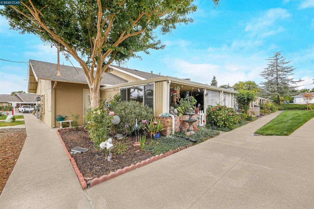 SUNNY GLEN - Residential