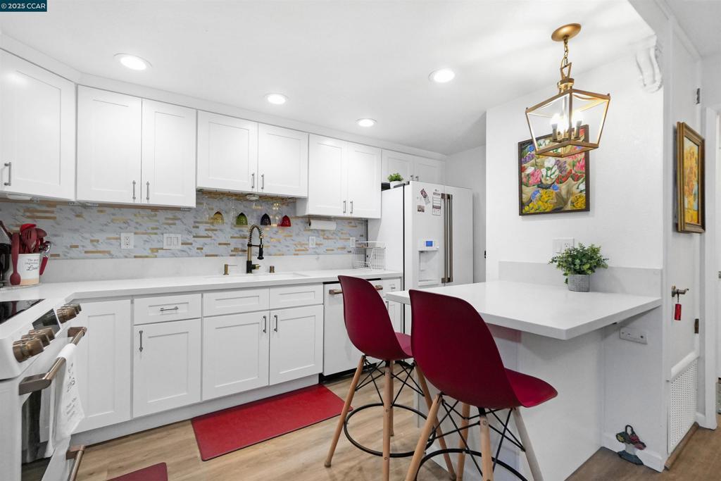 SUNNY GLEN - Residential