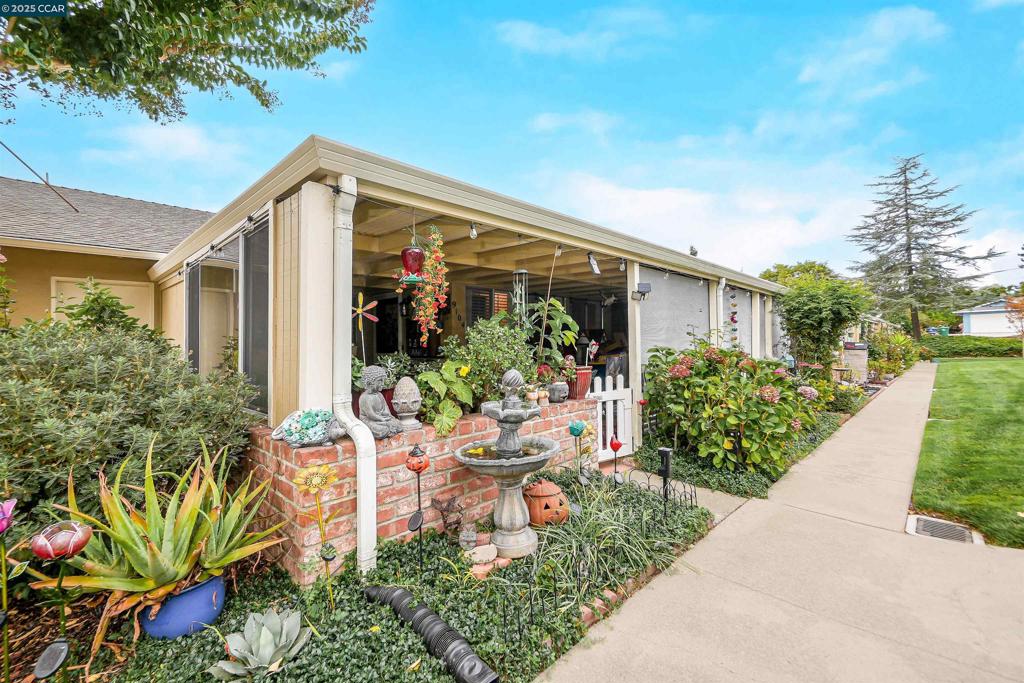 SUNNY GLEN - Residential