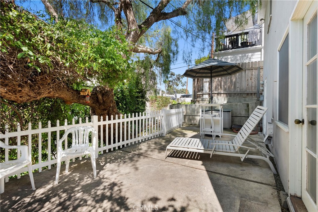 Corona del Mar South of PCH (CDMS) - Residential Income