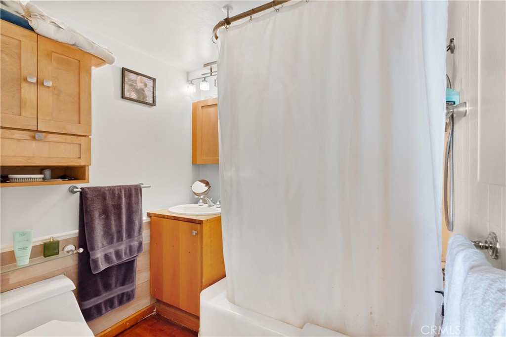 Corona del Mar South of PCH (CDMS) - Residential Income