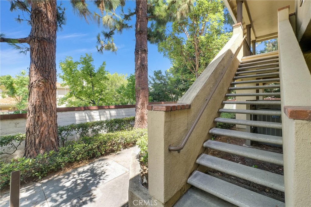 118 Gallery Way