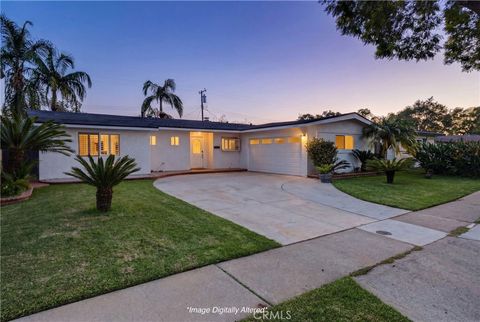 Photo of 1626 E 15th St, Santa Ana, CA 92701 (MLS # PW26048152)