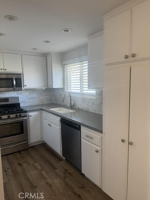 2020 Santa Ana Avenue (2020) - Residential Lease