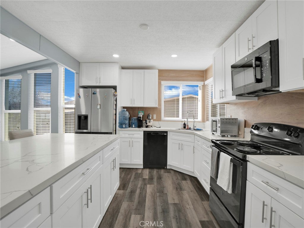24303 Woolsey Canyon Road 85