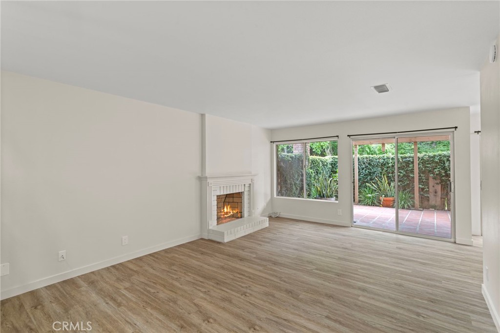 678 W Glenwood Drive