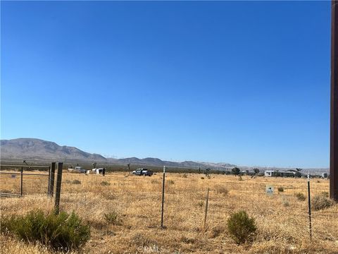 Photo of 0 N/A, Rosamond, CA 93560 (MLS # SR25275120)