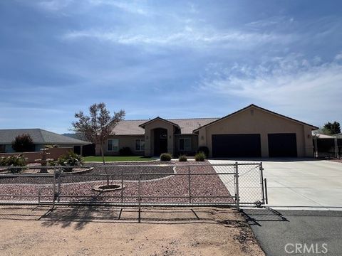 Photo of 17915 Westlawn St, Hesperia, CA 92345 (MLS # TR26068110)