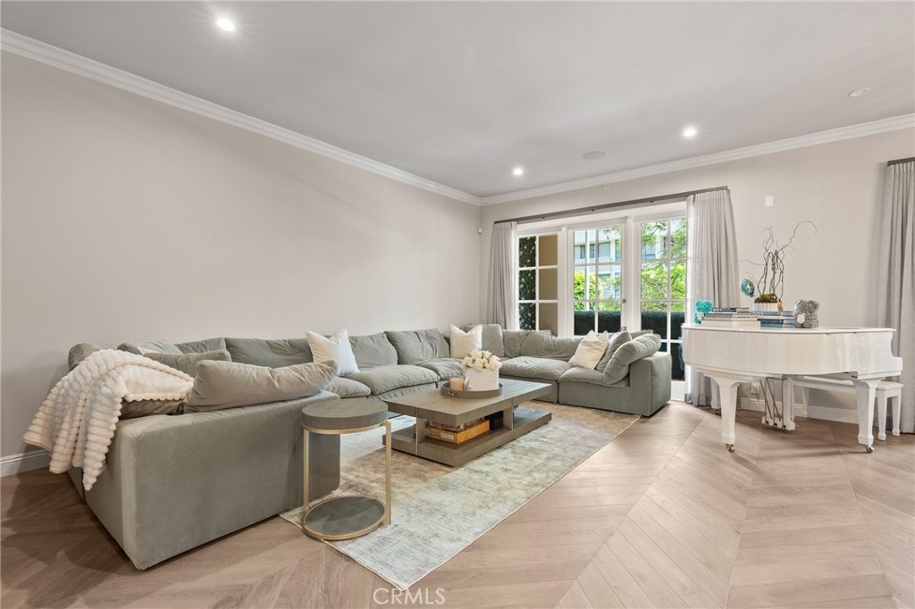 Properties 2 11500 San Vicente Boulevard 202