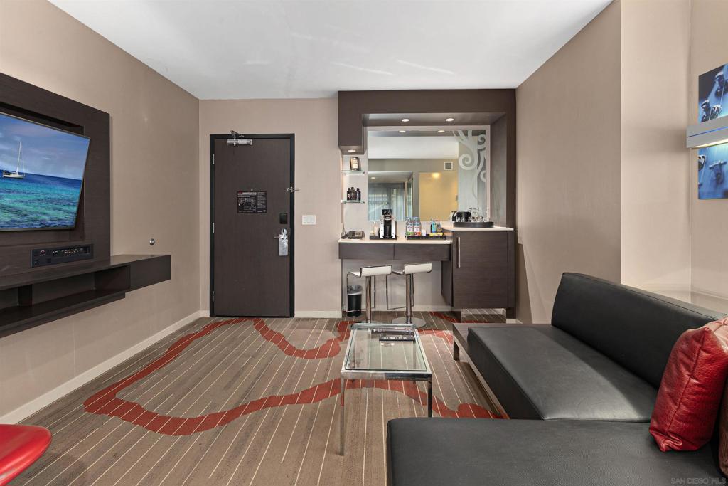 207 5th Ave 446