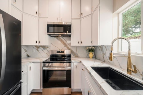 Photo of 716 Portola Avenue #A, Glendale, CA 91206 (MLS # 219153775DA)