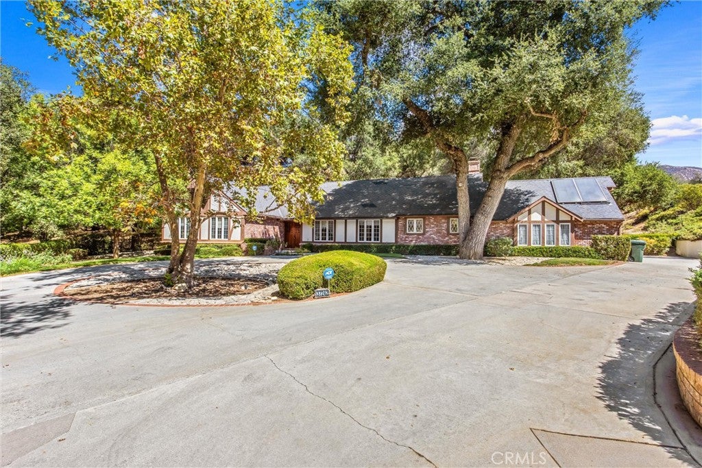 37242 Oak Grove