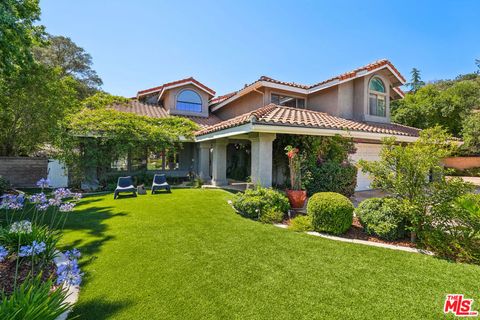 Photo of 2084 Hopewell Court, Thousand Oaks, CA 91360 (MLS # 25571201) Photo of 2084 Hopewell Court, Thousand Oaks, CA 91360 (MLS # 25571201)