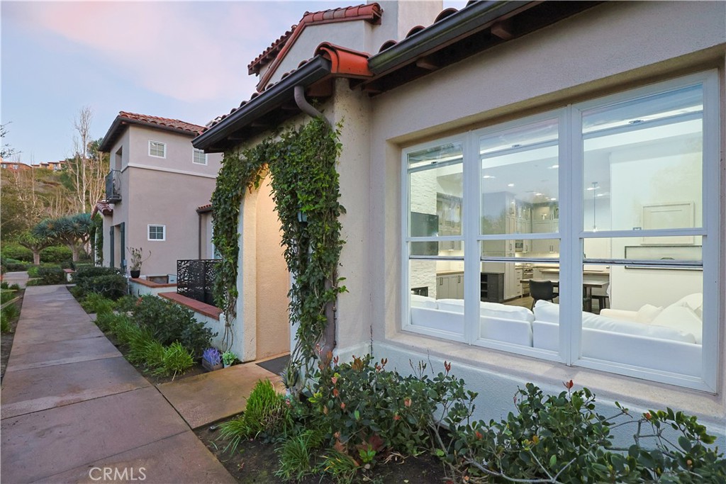 5 Sorrento Court