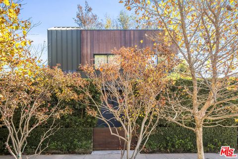 660 Sunset Avenue Venice CA 90291