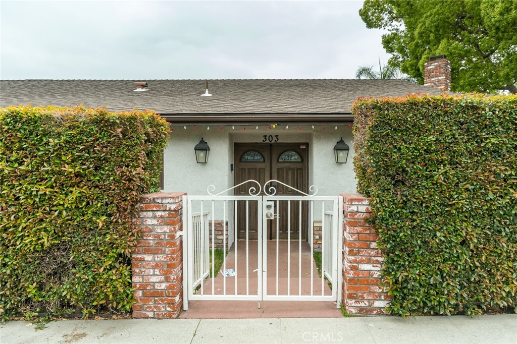 Properties 1 303 S Kenneth Road