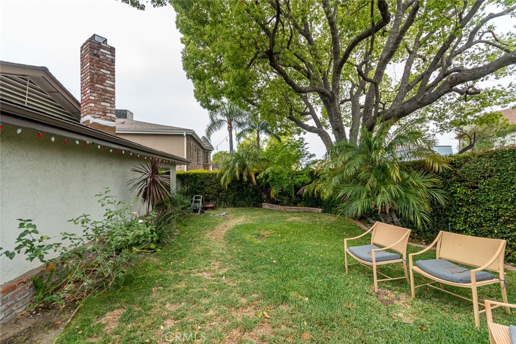 Properties 3 303 S Kenneth Road