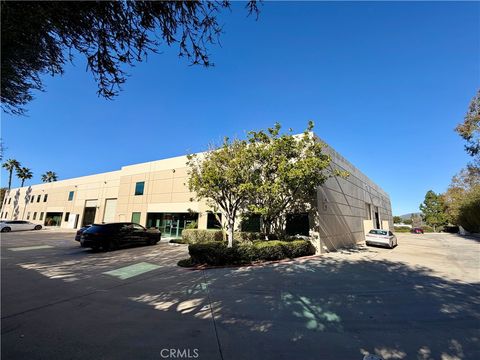 Photo of 2575 Fortune Way #B, Vista, CA 92081 (MLS # OC26022528)