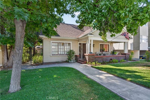 Photo of 119 S Adams ST, Glendale, CA 91205 (MLS # GD26190610)