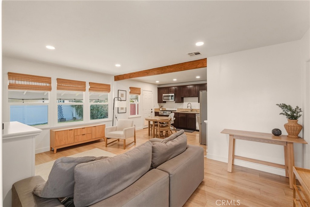 12918 Hanwell Avenue