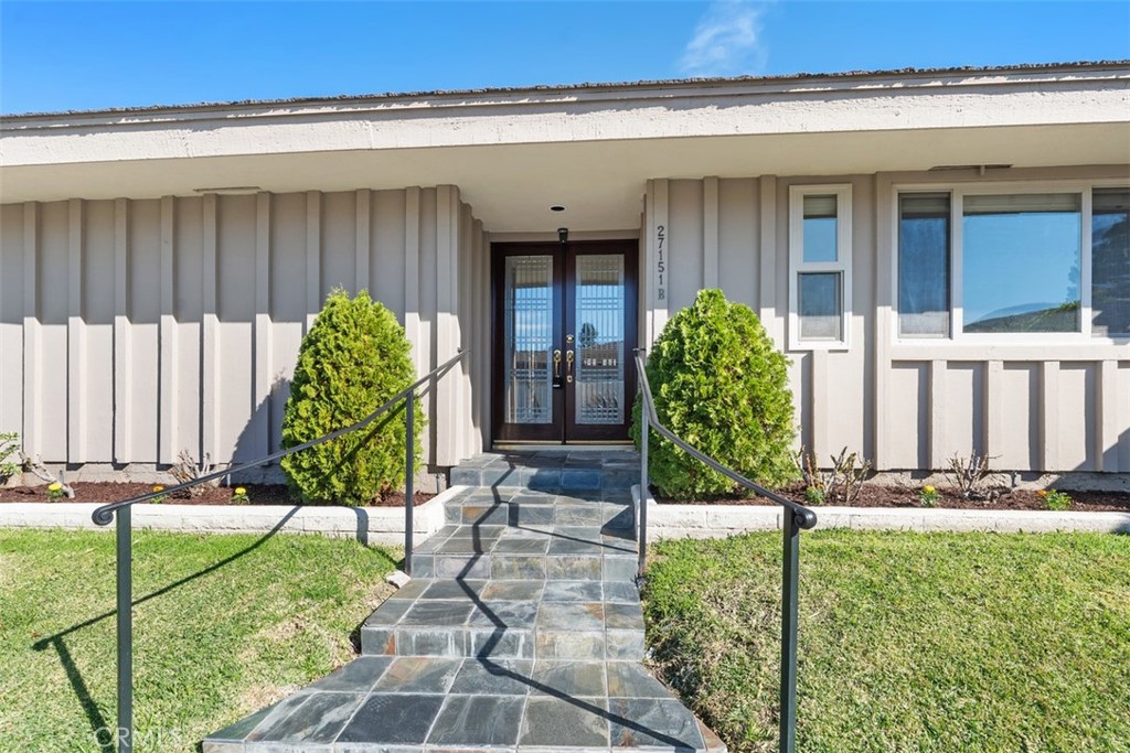 27151 Via Chicuelina B